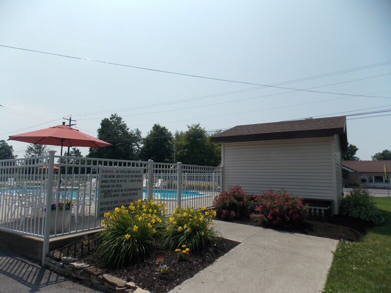 More Photos Of 37067 Nys Route 12, Clayton Hotel For Sale
