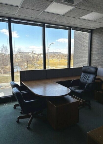 More Photos Of 43 E Main St, Meriden Bank For Sale