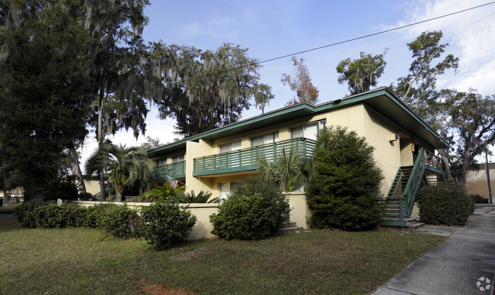 More Photos Of 220 Stowe Ave, Orange Park Apartments For Sale