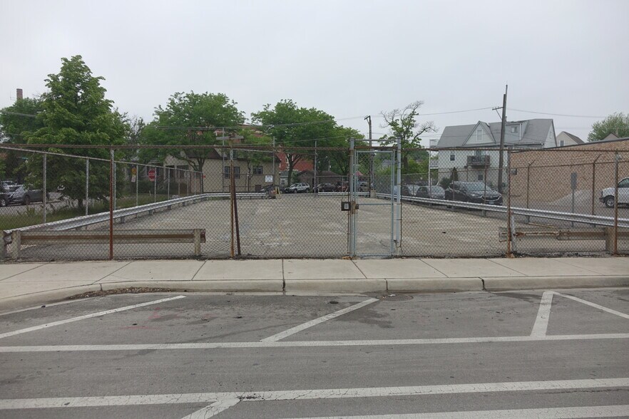 Primary Photo Of 3300 N Elston Ave, Chicago Land For Sale