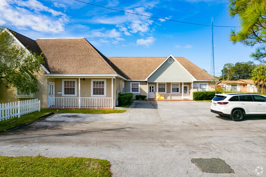 More Photos Of 504 E Baker St, Plant City Office For Sale