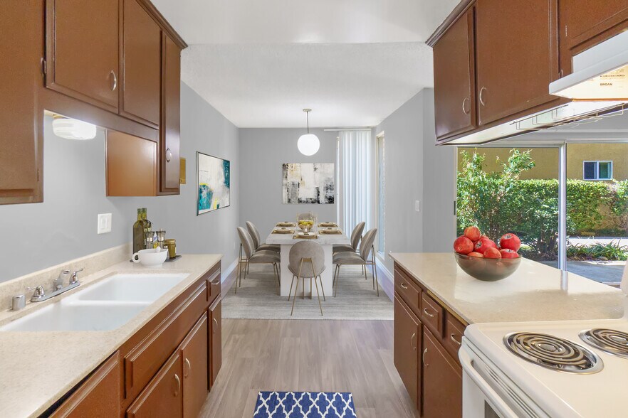 More Photos Of 5055 73rd St, San Diego Apartments For Sale