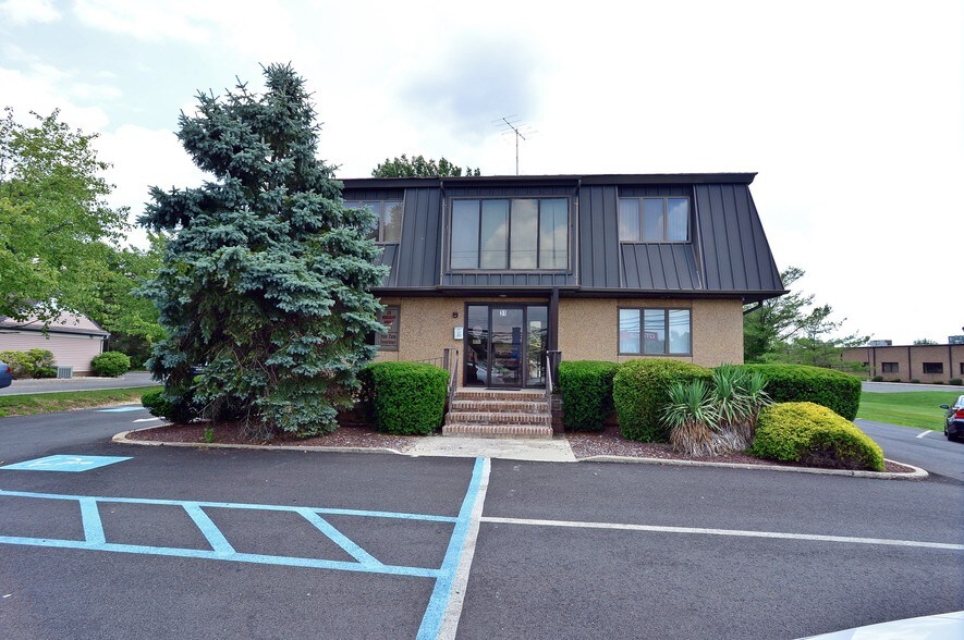 More Photos Of 31 Schanck Rd, Freehold Office For Lease