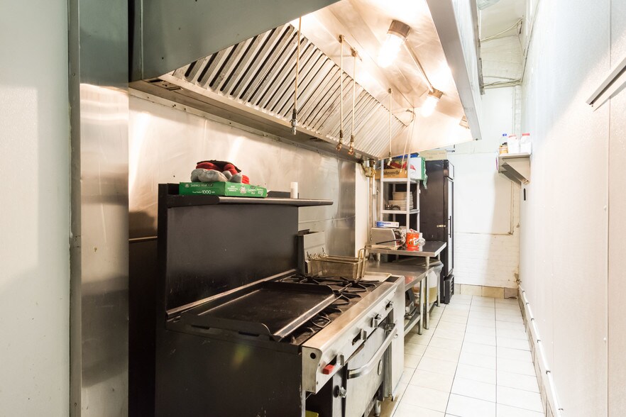 More Photos Of 445 S 400 W, Salt Lake City Storefront Retail Office For Lease