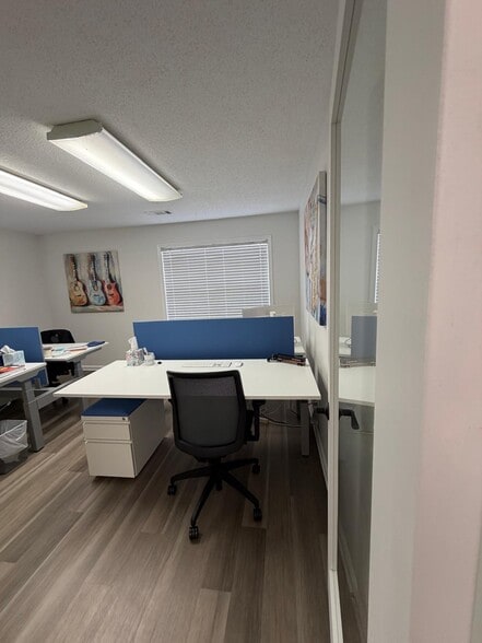 More Photos Of 311 Poplar View Ln W, Collierville Office For Lease