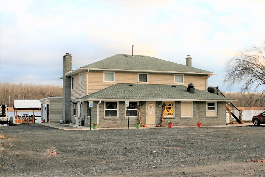 More Photos Of 10 Brick Row Ext, Athens Restaurant For Sale