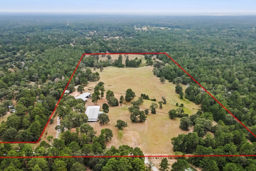 More Photos Of 5611 Rockin L Ln, Navasota Lodge Meeting Hall For Sale