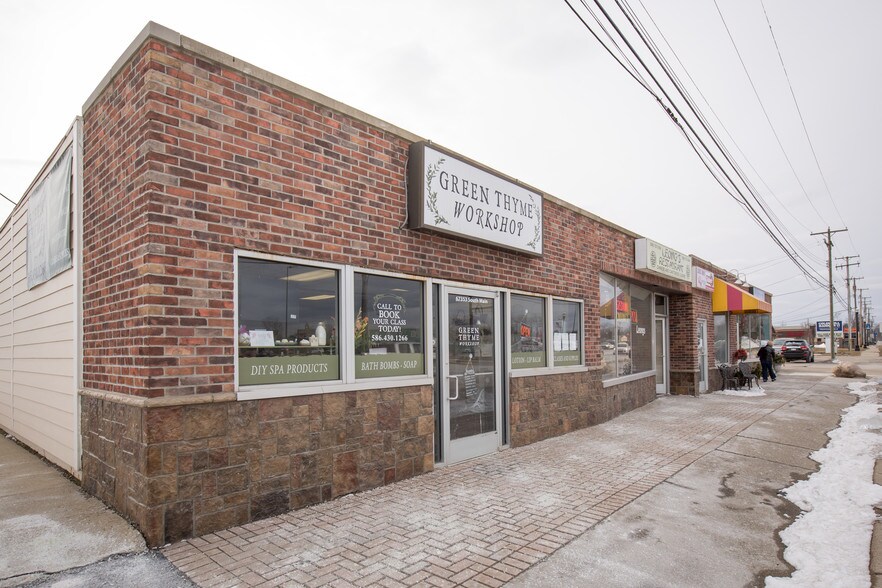 More Photos Of 67353-67365 S Main St, Richmond Storefront For Lease