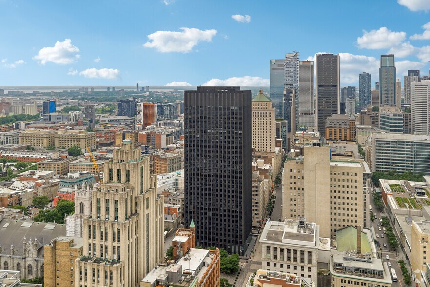 More Photos Of 500 Pl D'armes, Montréal Office For Lease