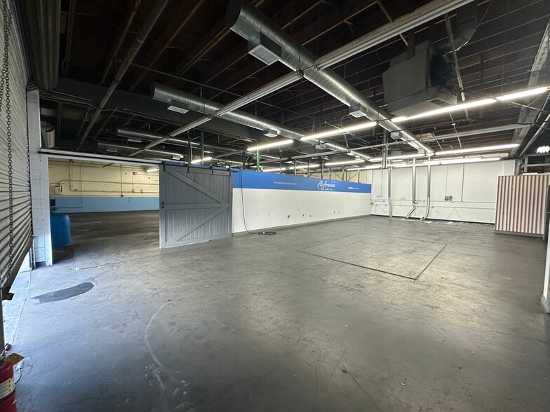 More Photos Of 6450 Roland St, Buena Park Warehouse For Sale