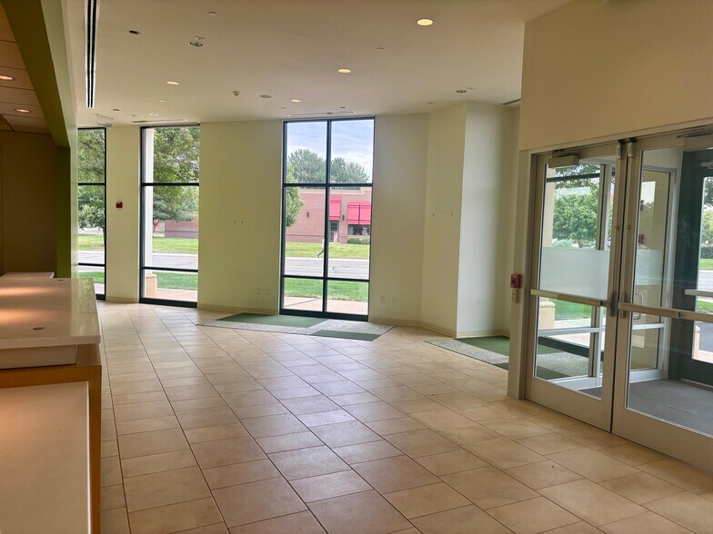 More Photos Of 7940 Rifleman St, Boise Unknown For Lease
