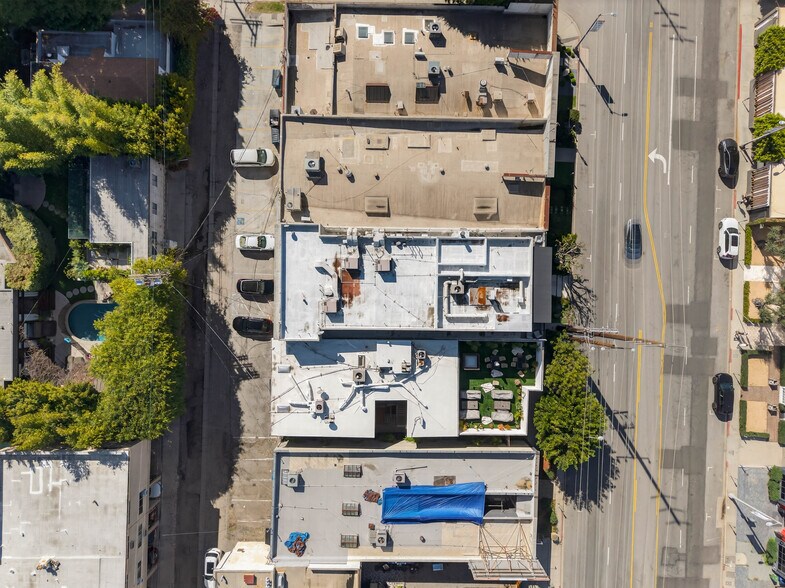 More Photos Of 910 N La Cienega Blvd, Los Angeles Storefront Retail Office For Sale