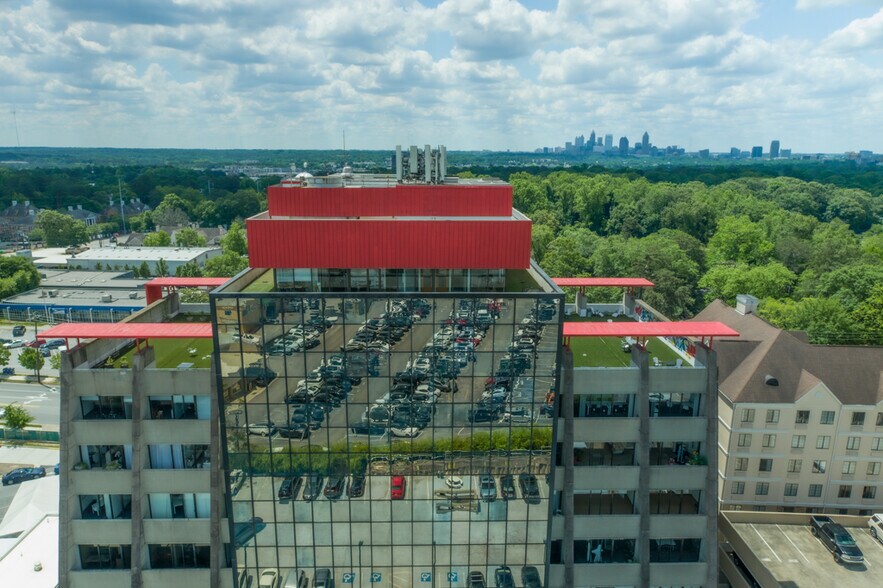 More Photos Of 550 Pharr Rd NE, Atlanta Office For Sale