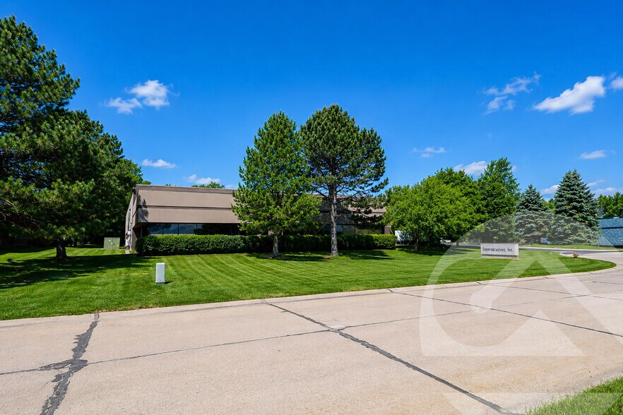Primary Photo Of 28047 Grand Oaks Ct, Wixom Warehouse For Sale