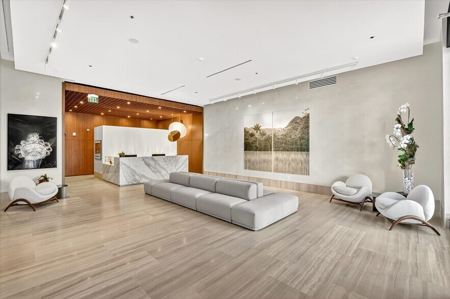 More Photos Of 119 Washington Ave, Miami Beach Office For Lease