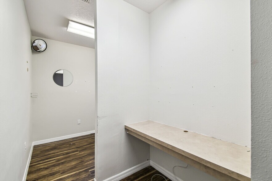 More Photos Of 7720 W Waters Ave, Tampa Office For Lease