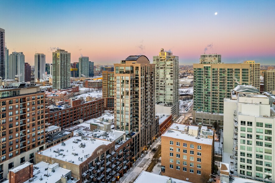 More Photos Of 435 W Erie St, Chicago Apartments For Sale