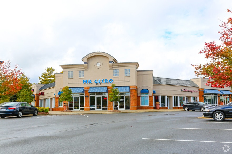 More Photos Of 2910-2918 Mount Holly Huntersville Rd, Charlotte Unknown For Lease