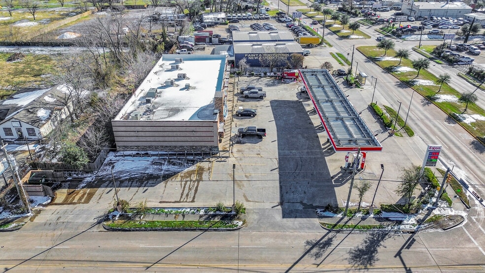 More Photos Of 5417 Anderson Rd, Houston Unknown For Lease