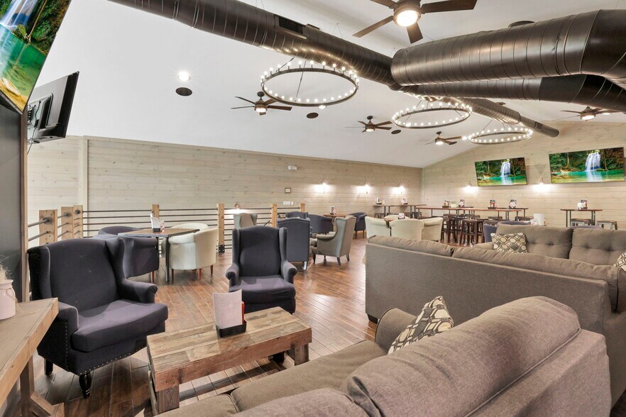 More Photos Of 14675 Zion Rd, Thornville Restaurant For Sale