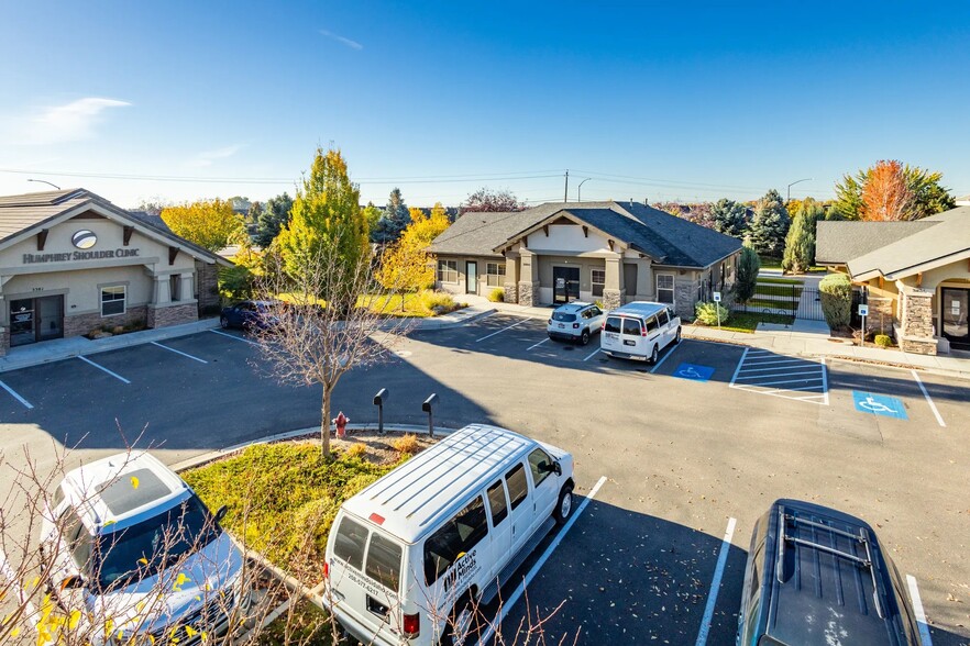 More Photos Of 3405 W Bavaria St, Eagle Office For Lease