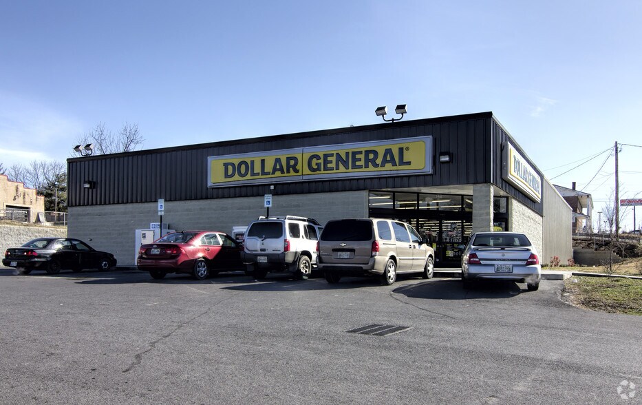 More Photos Of 521 S Cumberland St, Morristown General Retail For Sale