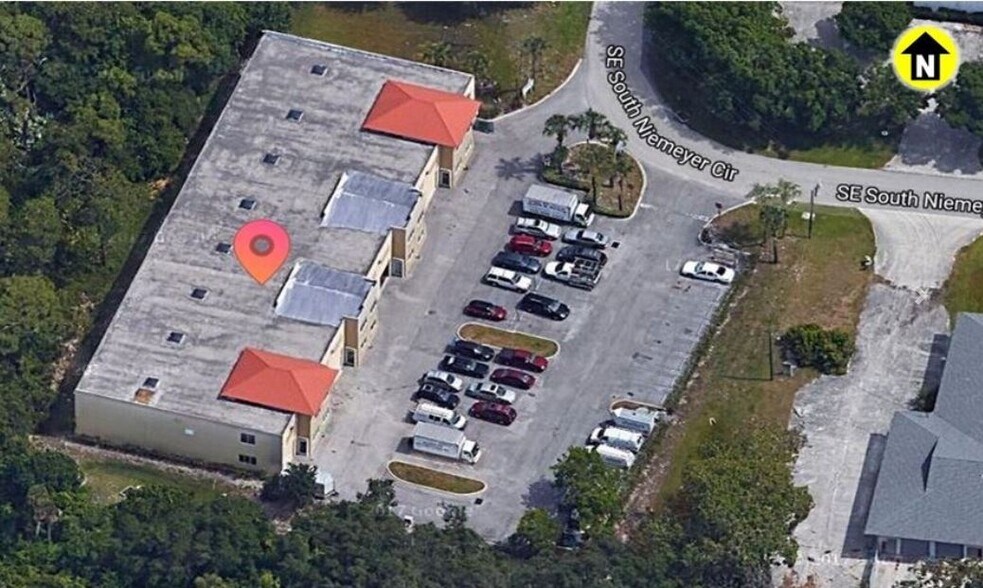 More Photos Of 1520 SE Niemeyer Cir, Port Saint Lucie Warehouse For Lease