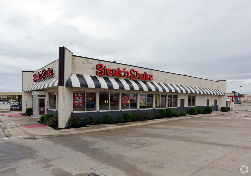 More Photos Of 2601 S Stemmons Fwy, Lewisville Unknown For Sale