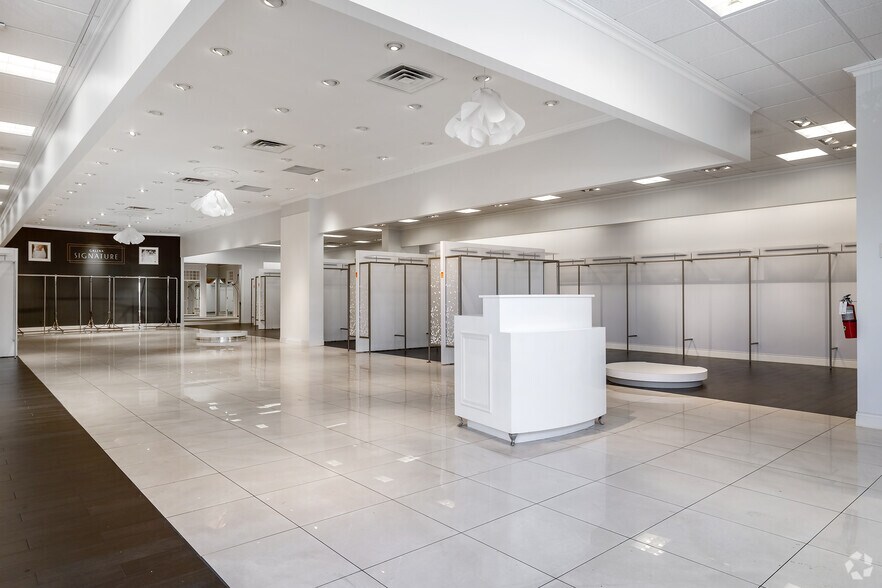 More Photos Of 1260-1270 S La Cienega Blvd, Los Angeles Unknown For Lease