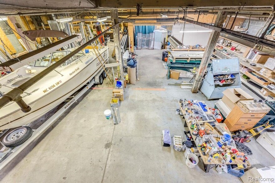 More Photos Of 1121 4th St, Port Huron Warehouse For Lease