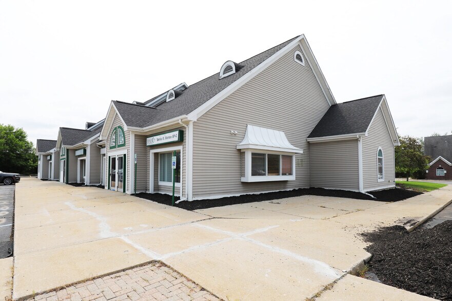 Primary Photo Of 3535 Beecher Rd, Flint Medical For Lease