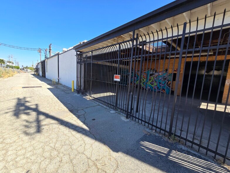 More Photos Of 16214-16300 Lindbergh Street, Van Nuys Manufacturing For Sale