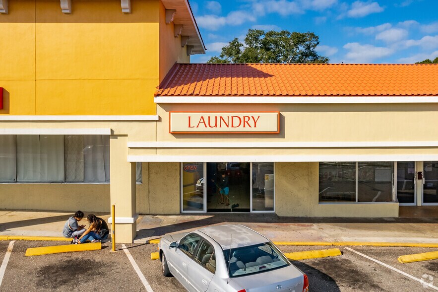 More Photos Of 1224-1260 S Highland Ave, Clearwater General Retail For Lease