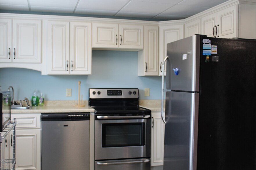 More Photos Of 5056 Us-70 Hwy W, Morehead City Freestanding For Lease