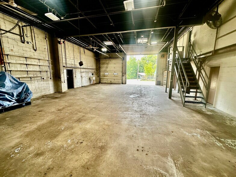 More Photos Of 3470 Gilchrist Rd, Mogadore Warehouse For Sale