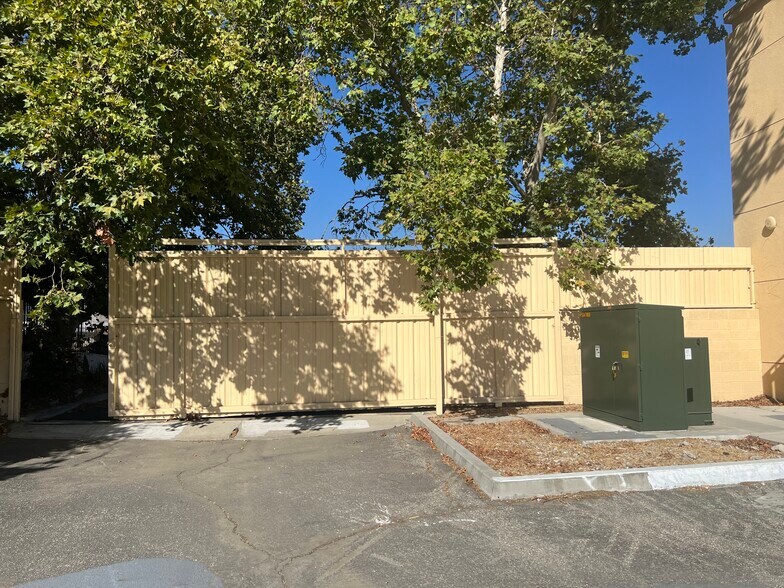 More Photos Of 4240 Hallmark Pky, San Bernardino Medical For Sale