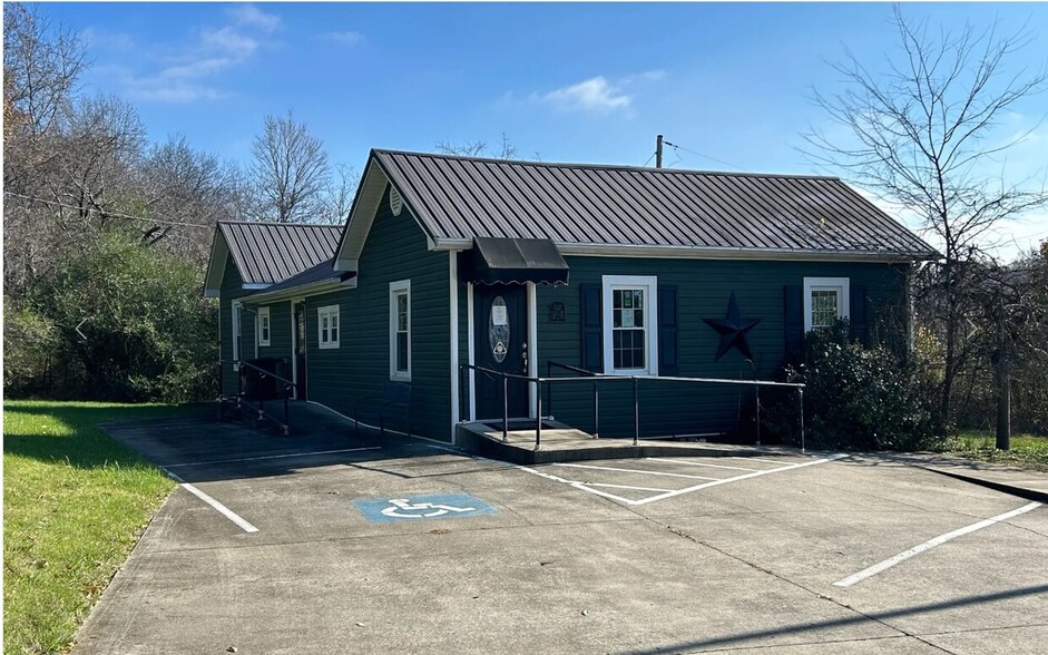 Primary Photo Of 1046 Veterans Memorial Hwy, Scottsville Medical For Lease