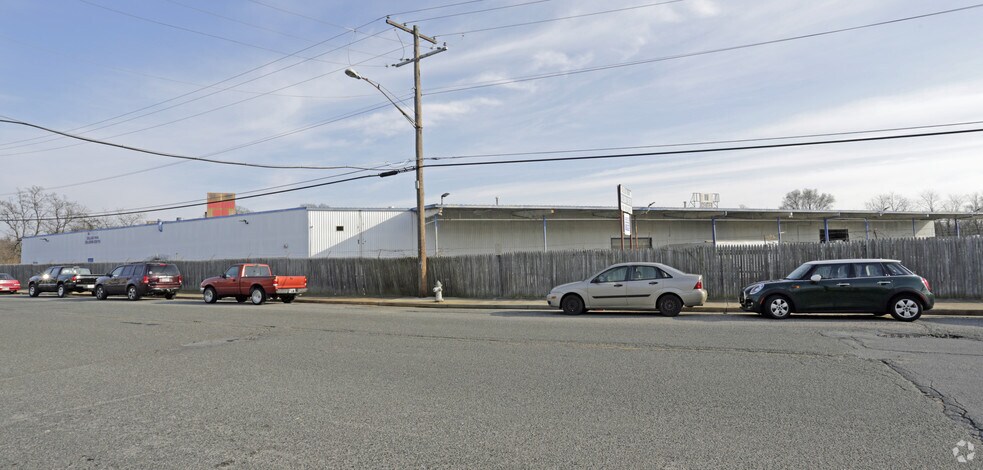 More Photos Of 10301 Southard Dr, Beltsville Service For Lease