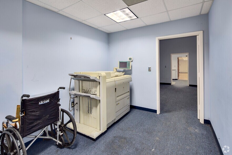 More Photos Of 441 Chaplin St SE, Washington Religious Facility For Sale