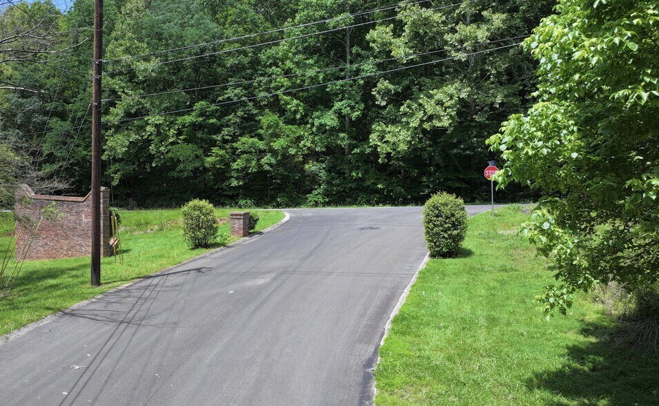 More Photos Of 3501 Shadowbend Lane, Clarksville Land For Sale
