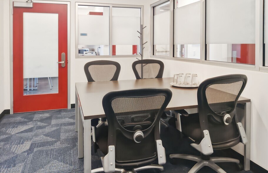 More Photos Of 10334 State Route 59 St, Naperville Coworking Space