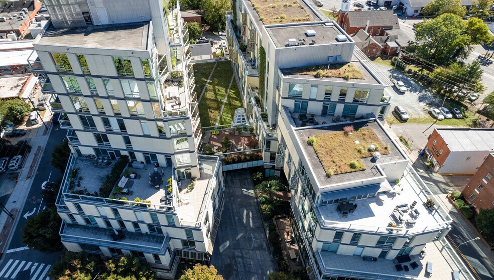 More Photos Of 601 W Rosemary St, Chapel Hill Apartments For Lease