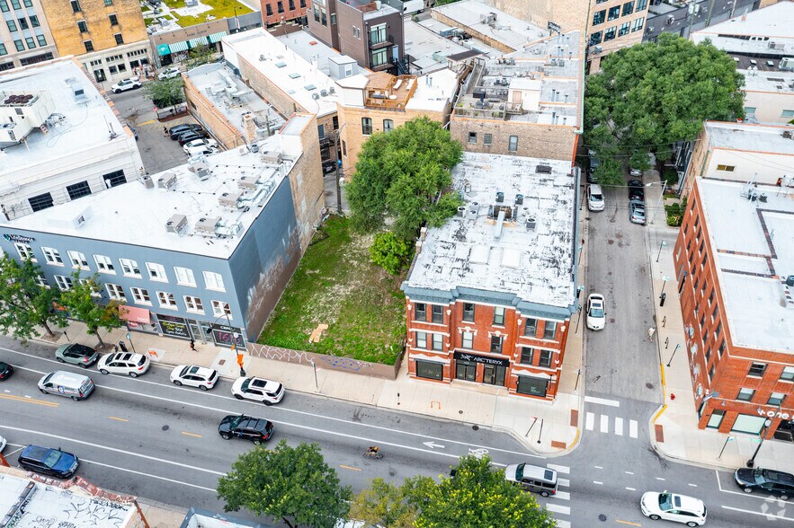 More Photos Of 1624 N Damen Ave, Chicago Storefront For Lease