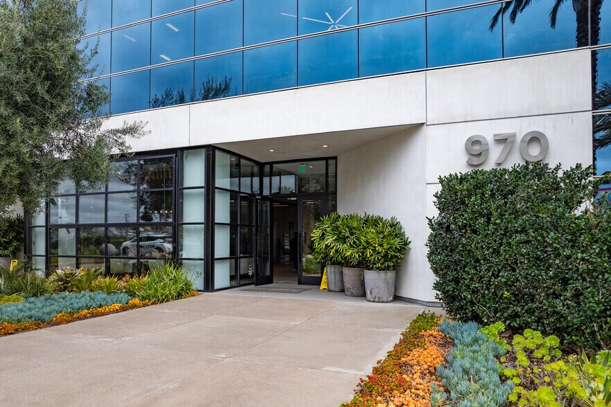 More Photos Of 970 W 190th St, Torrance Office Residential For Lease