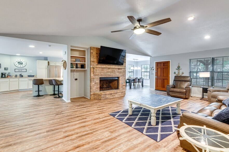 More Photos Of 1524 16th St, Rockport Manufactured Housing Mobile Home Park For Sale