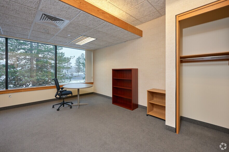 More Photos Of 1 Redcom Ctr, Victor Medical For Lease