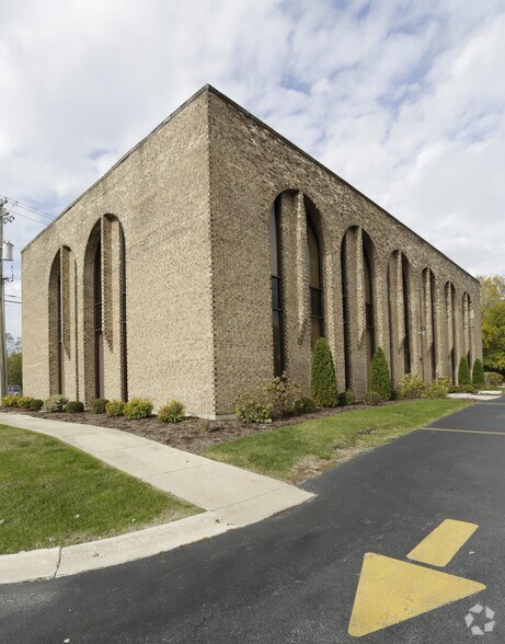 Primary Photo Of 16860 Oak Park Ave, Tinley Park Office For Lease