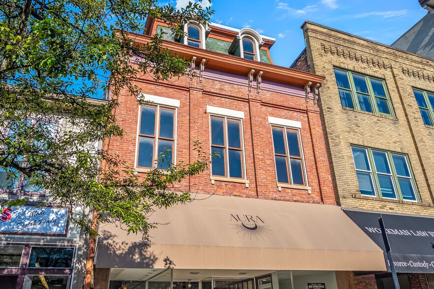 More Photos Of 33 N Sandusky St, Delaware Storefront Retail Office For Lease