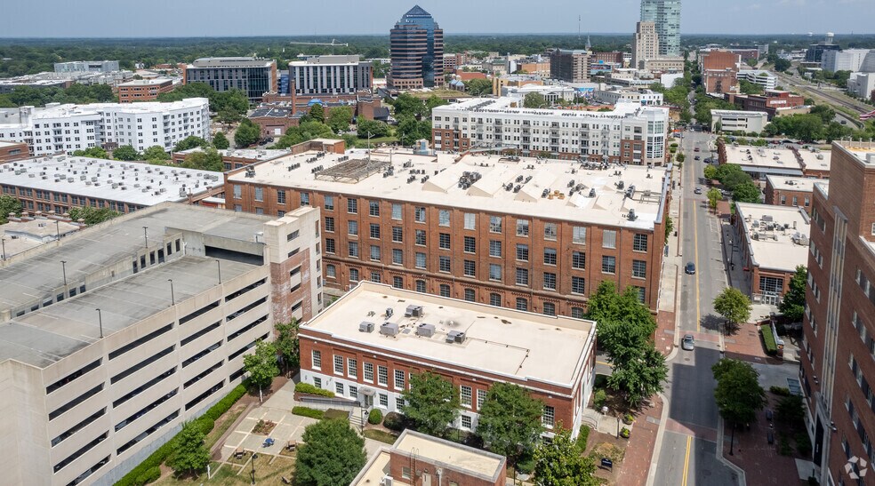 More Photos Of 700 W Main St, Durham Loft Creative Space For Lease