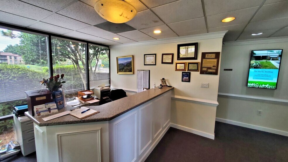 More Photos Of 11890 Sunrise Valley Dr, Reston Office For Lease